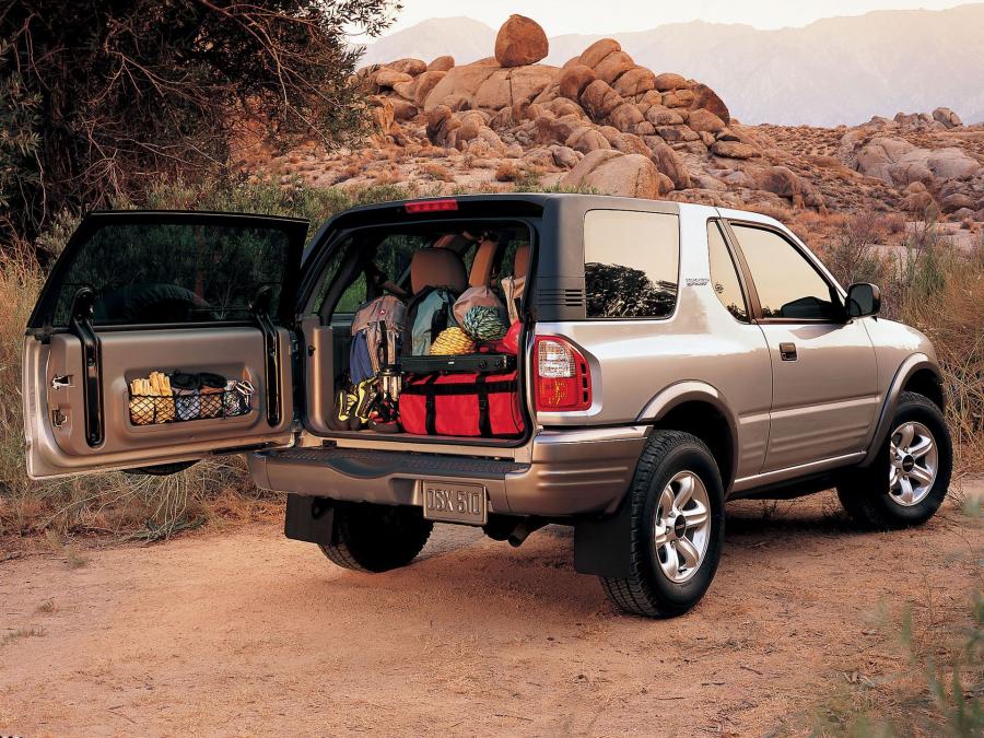  Isuzu Rodeo Sport 2001 года  (фото 2 из 2)